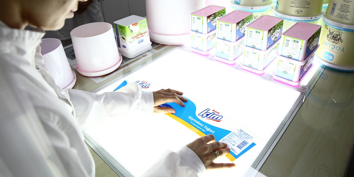 IML Quality Control - Teknika Packaging